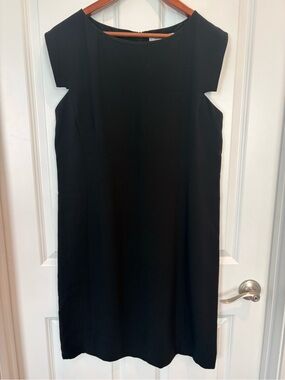 MM.LaFleur Black Cutout Shoulder Sheath Dress | Professional LBD | Size 16